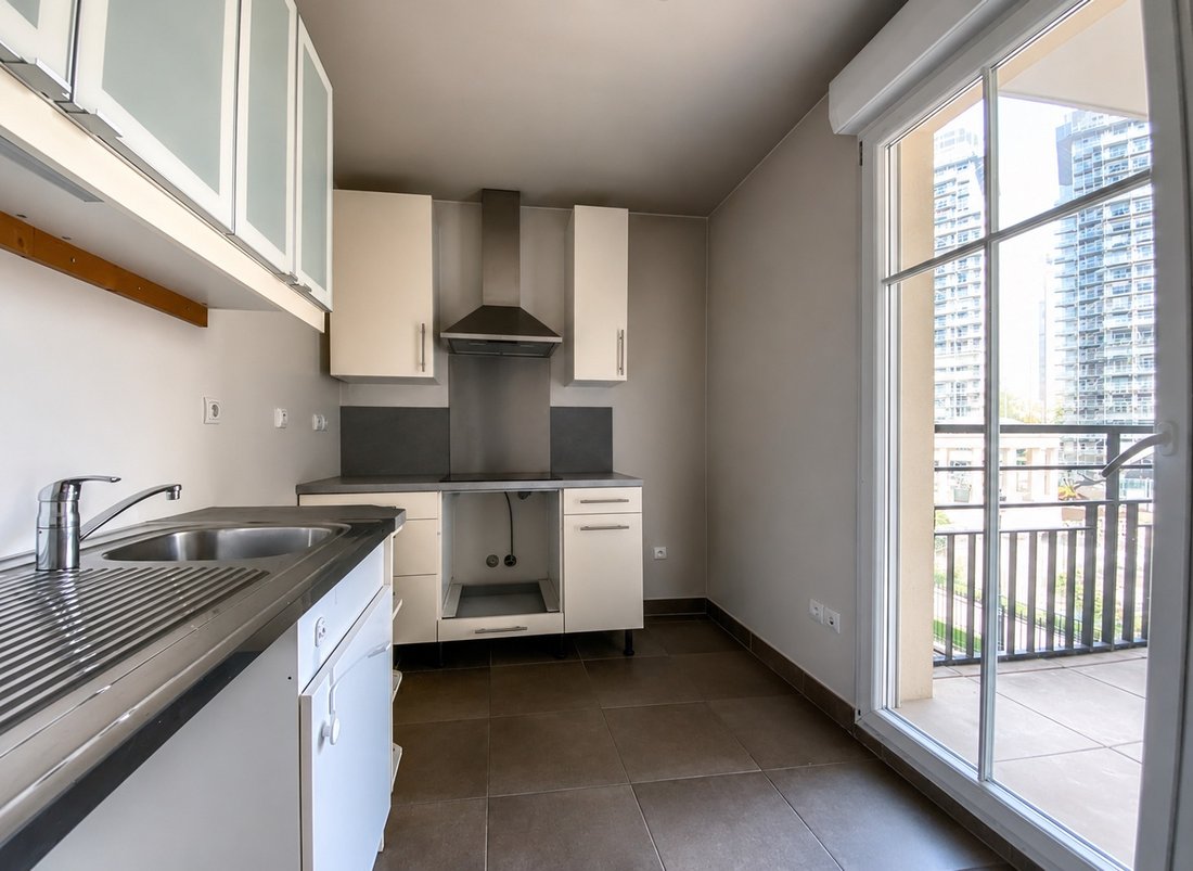 Apartment in Puteaux, Ile-de-France, France 4 - 18807493