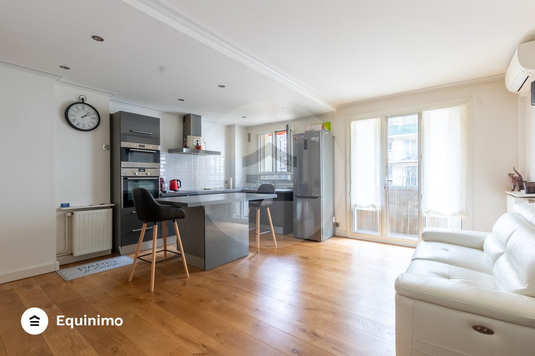 Apartment in La Plaine des Sablons, Neuilly-sur-Seine, France 1 - 18807166
