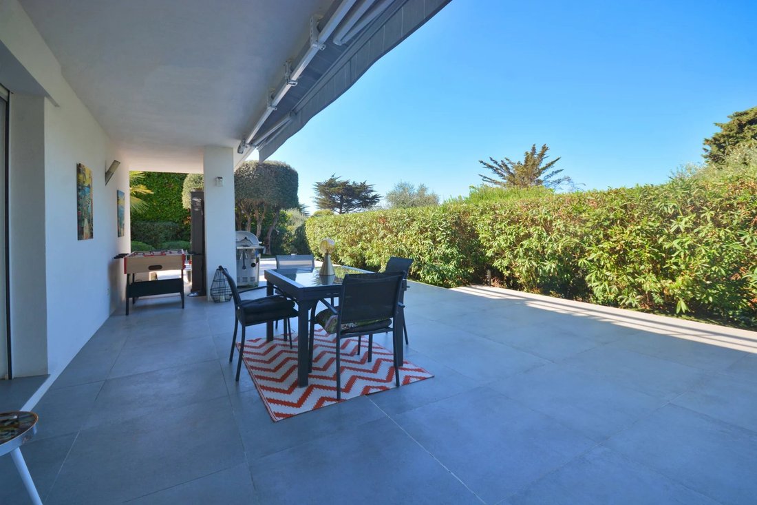 Apartamento en Mougins, Provenza-Alpes-Costa Azul, Francia 4 - 18807088