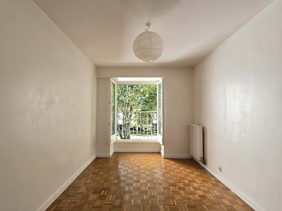 Apartment in Domaine National du Château, Versailles, France 5 - 18807317