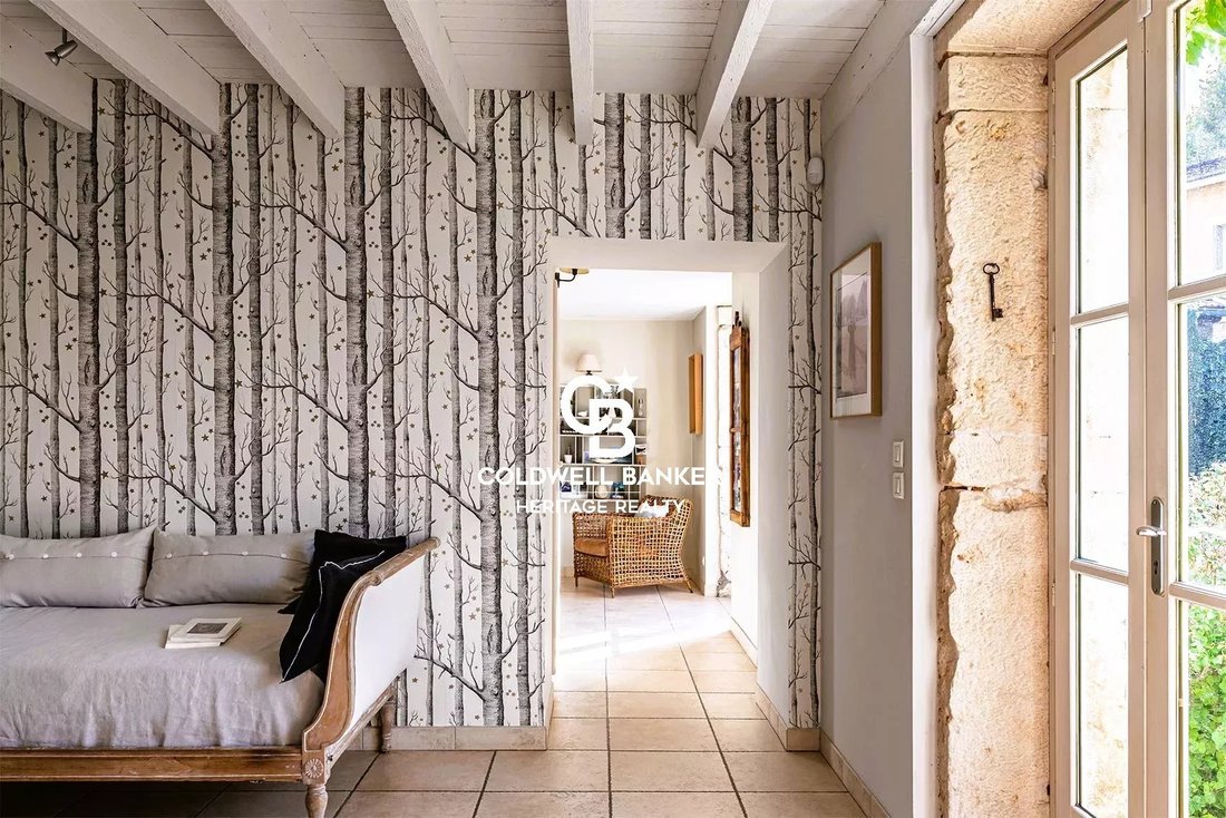 Estate in Arrondissement of Villefranche-sur-Saône, Auvergne-Rhône-Alpes, France 5 - 17325094