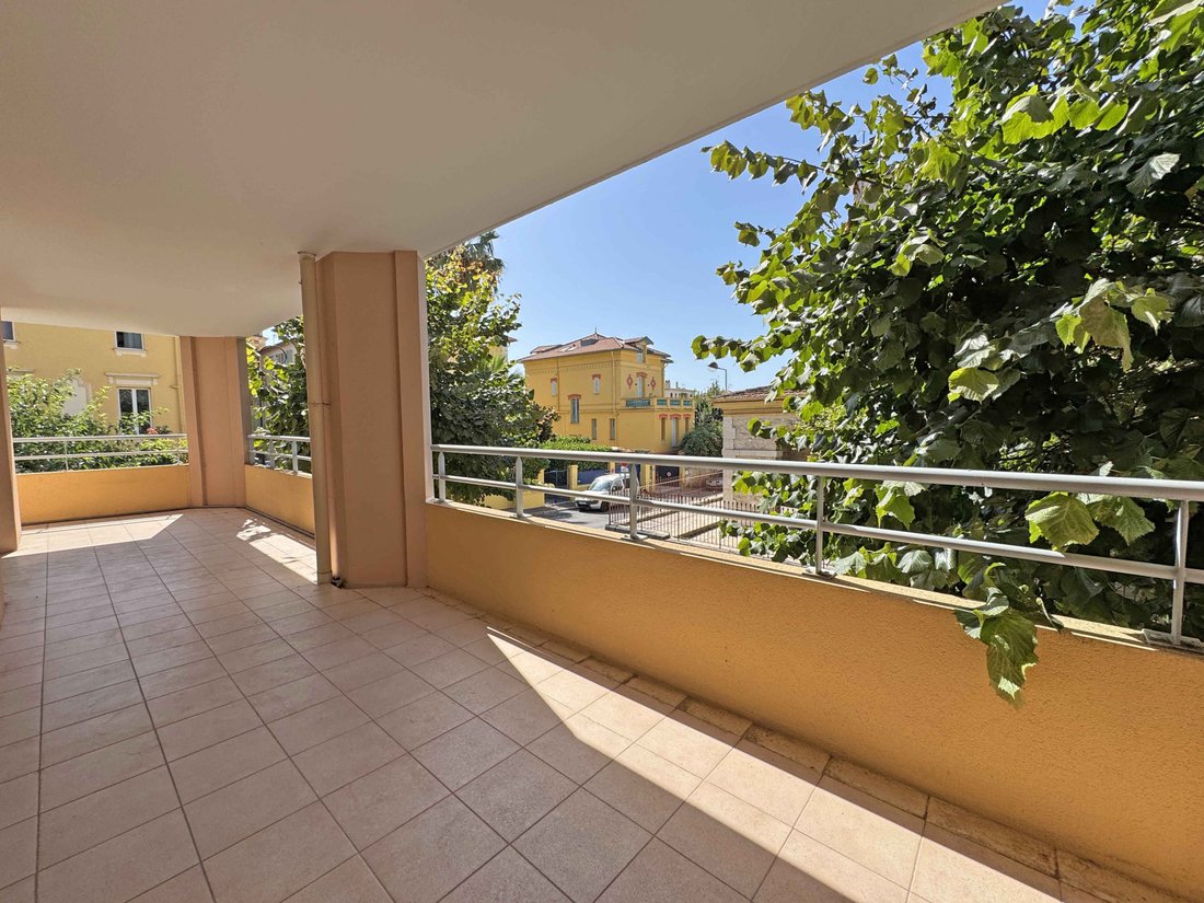 Apartment in Plan de Noves, Vence, France 1 - 18808376