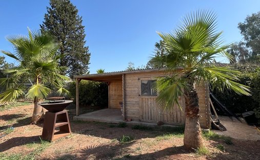 Maison à Partie Nord-Ferrieres-Cadenades-Rouviere, Le Muy, France 1