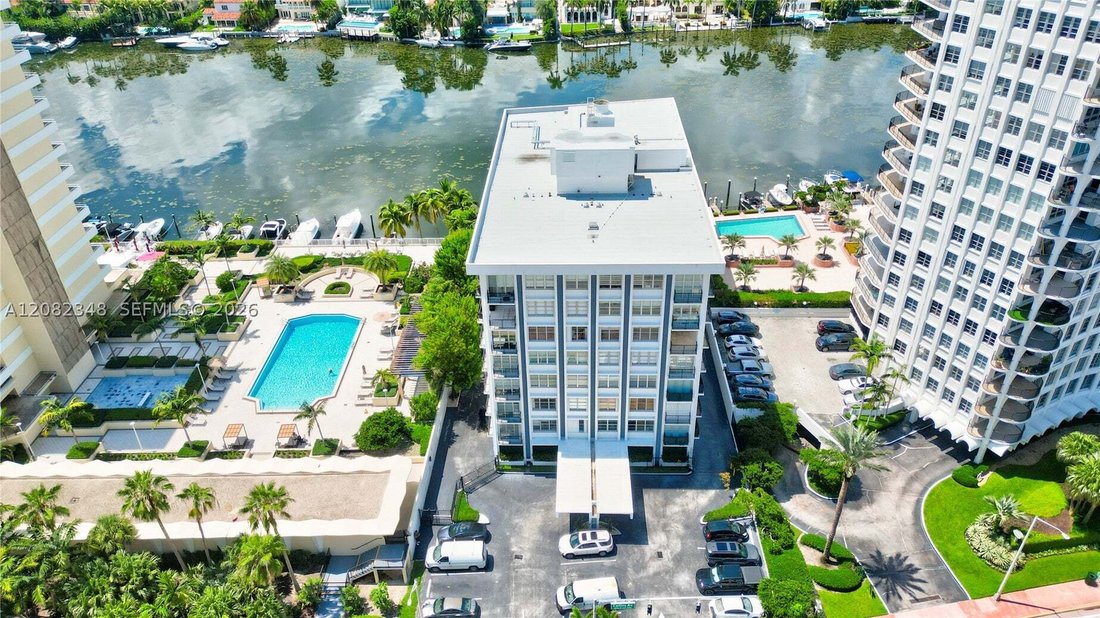 Condo in Miami Beach, Florida, United States 5 - 18807997