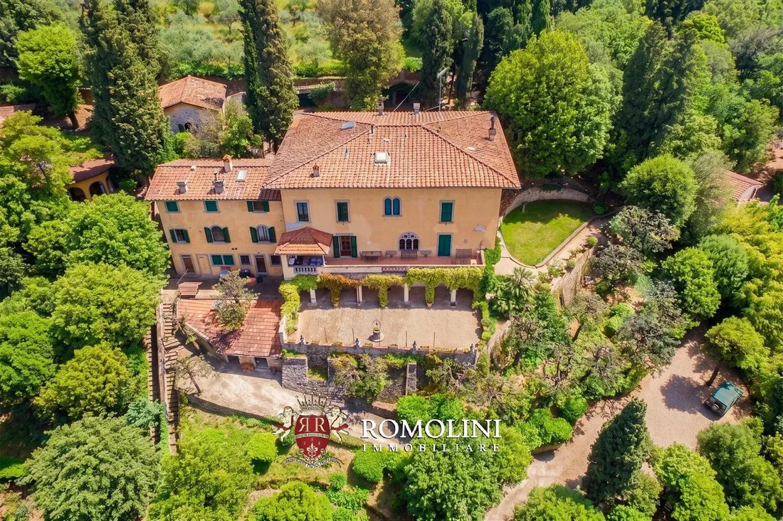 Villa in Fiesole, Tuscany, Italy 2 - 15665812