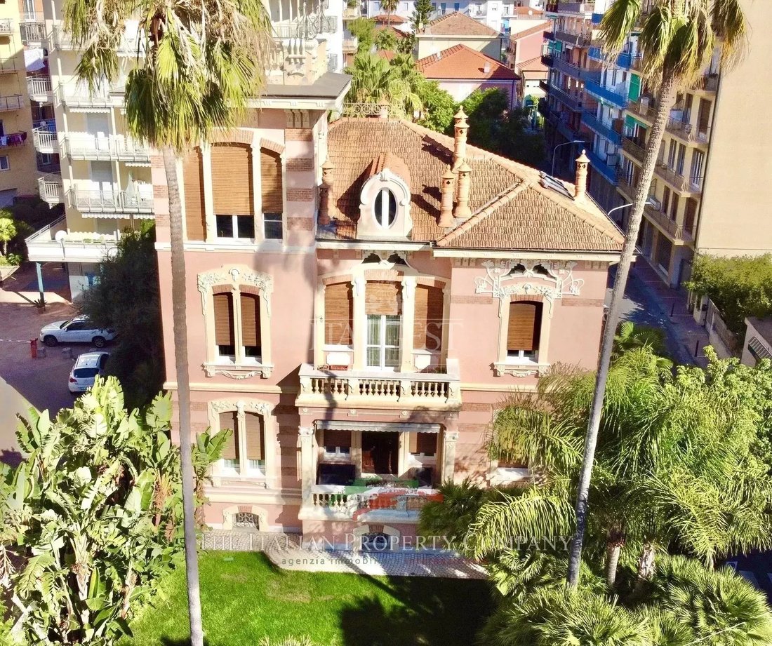 Villa à Italie 1 - 18762872
