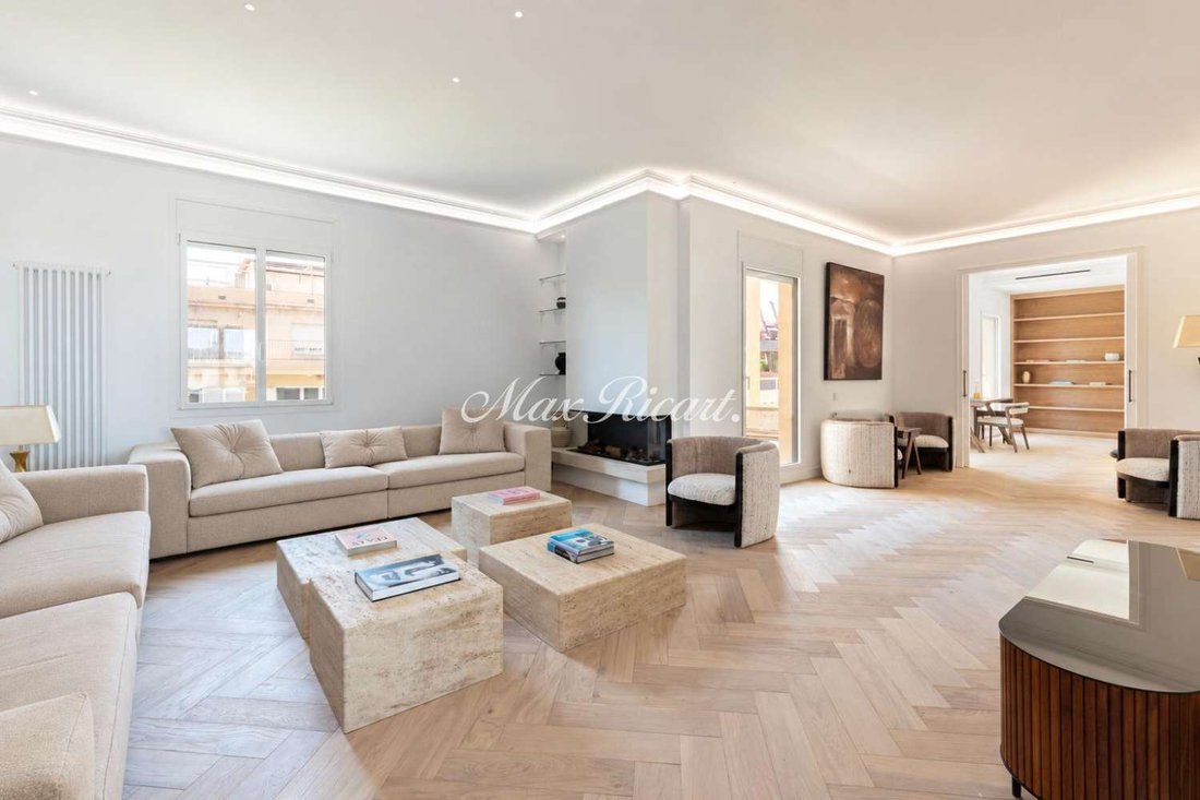 Apartment in Eixample, Barcelona, Spain 3 - 18782394