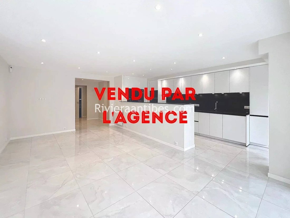Apartamento en Vieille Ville, Antibes, Francia 1 - 15675729