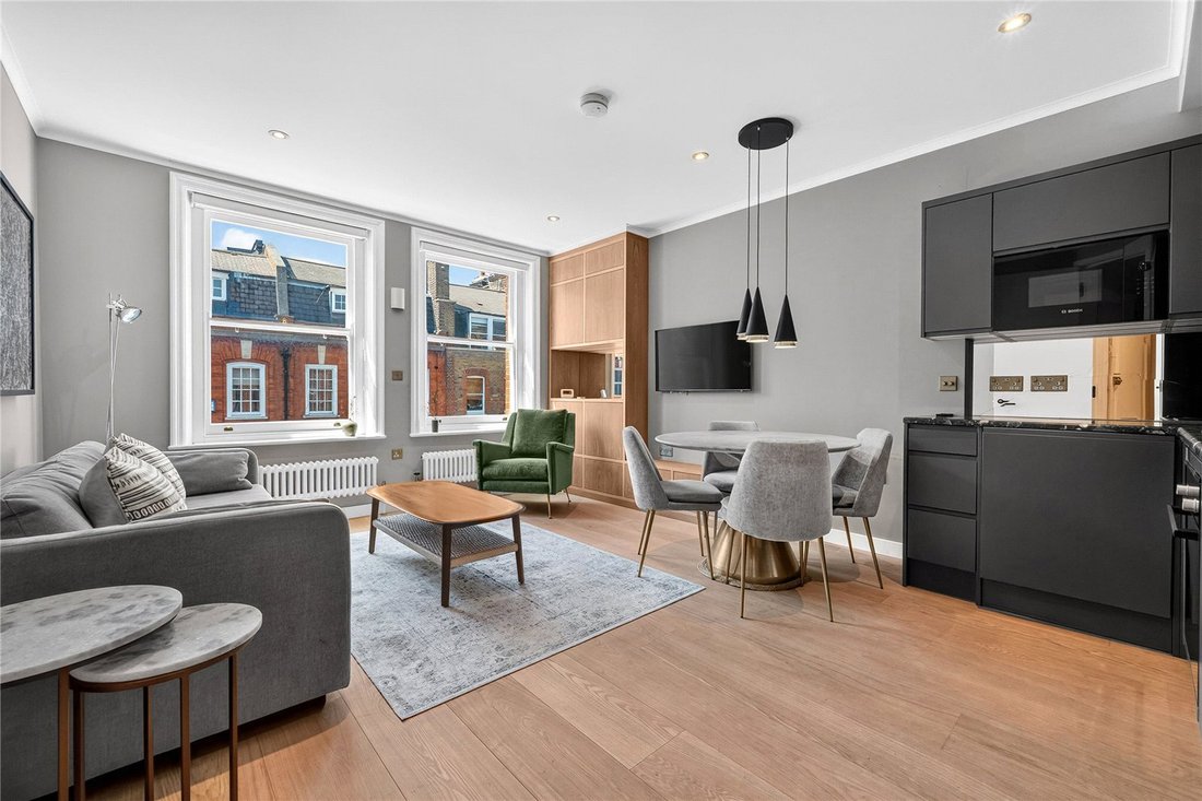 Apartment in Fitzrovia, Camden, England 1 - 18806408