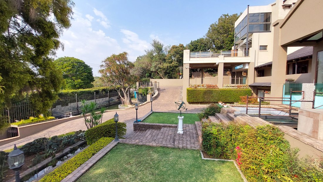 House in Monument Park, Gauteng, South Africa 3 - 18807513
