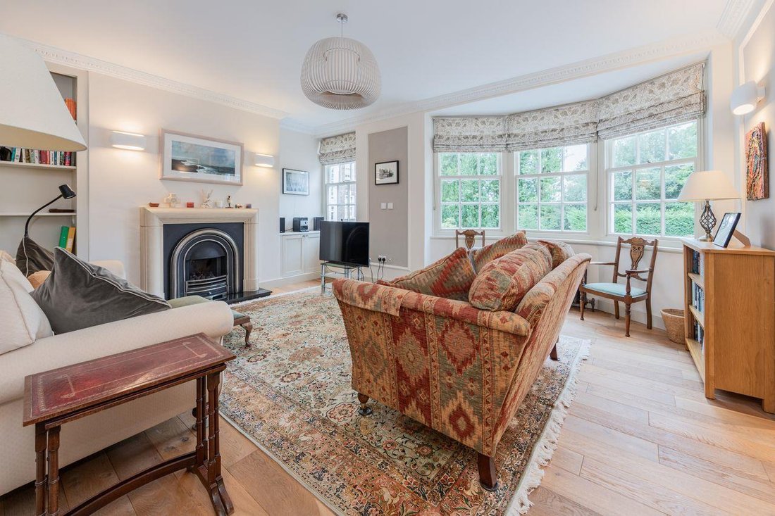 Apartment in Holly Village, Haringey, England 3 - 18794830