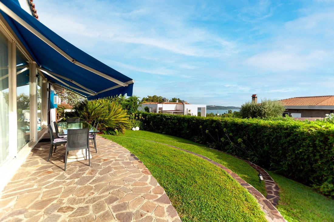 Villa in Trevignano Romano, Lazio, Italy 5 - 18809287