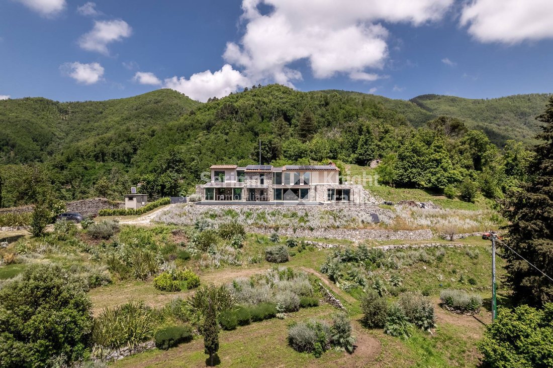 Villa in Pescaglia, Tuscany, Italy 2 - 18809277