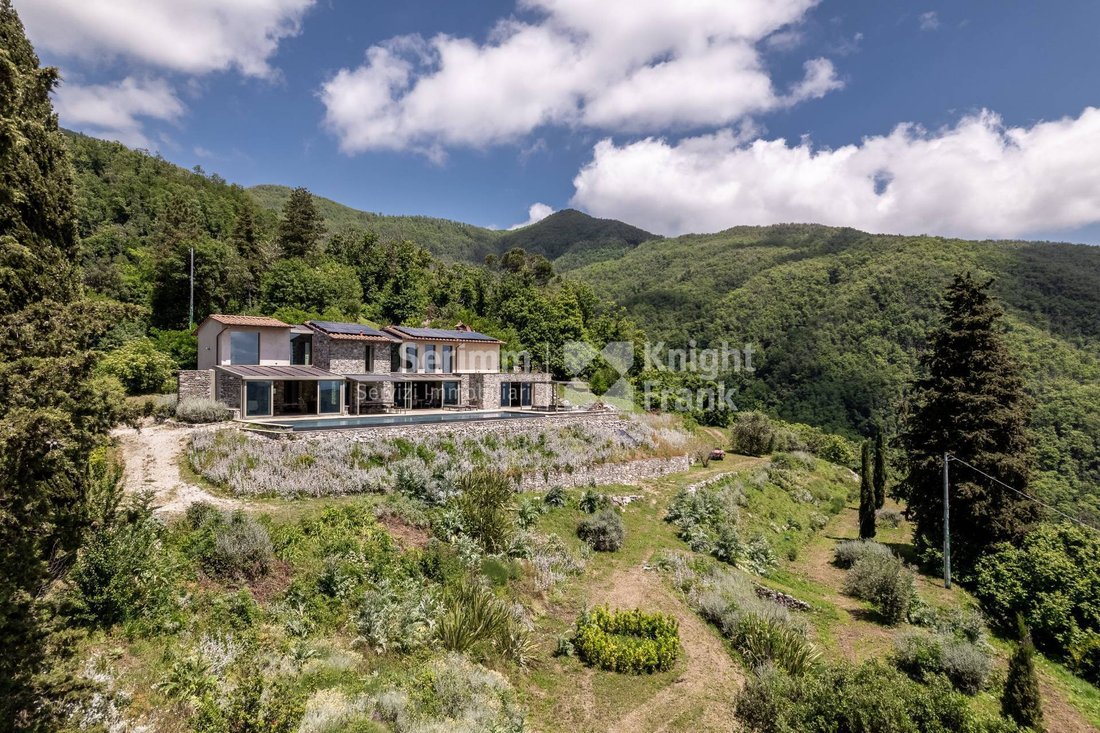 Villa in Pescaglia, Tuscany, Italy 3 - 18809277