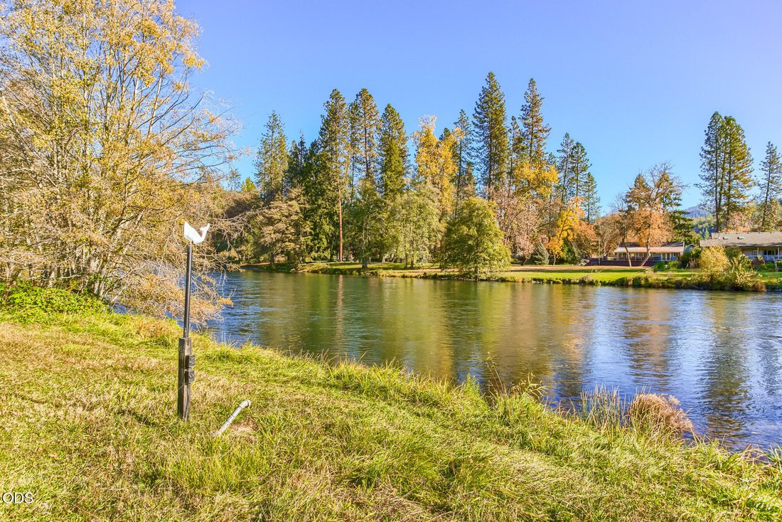 Casa en Shady Cove, Oregón, Estados Unidos 5 - 18809433