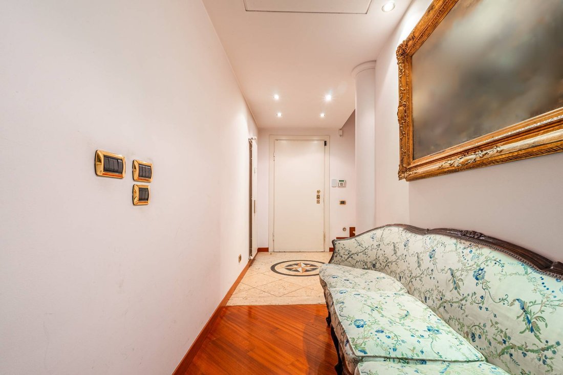 Apartment in Sant'Erasmo-Ospedale Vecchio, Legnano, Lombardy 4 - 18809280
