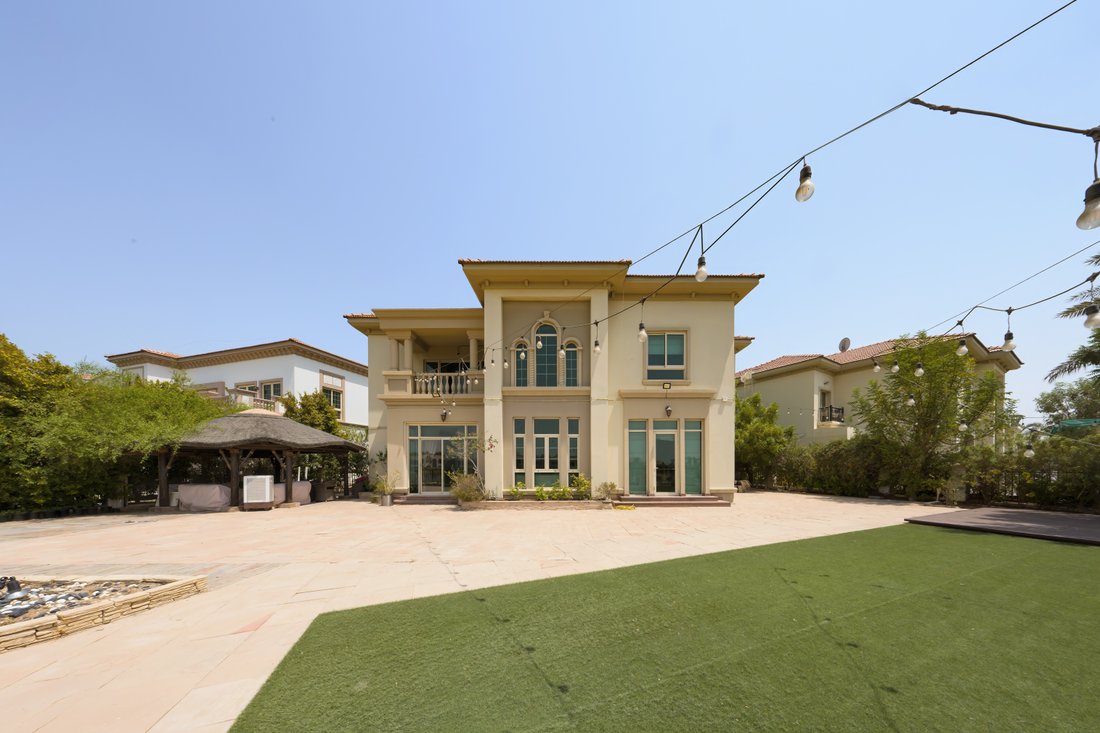 Villa in Al Wasl, Dubai, United Arab Emirates 3 - 18809350
