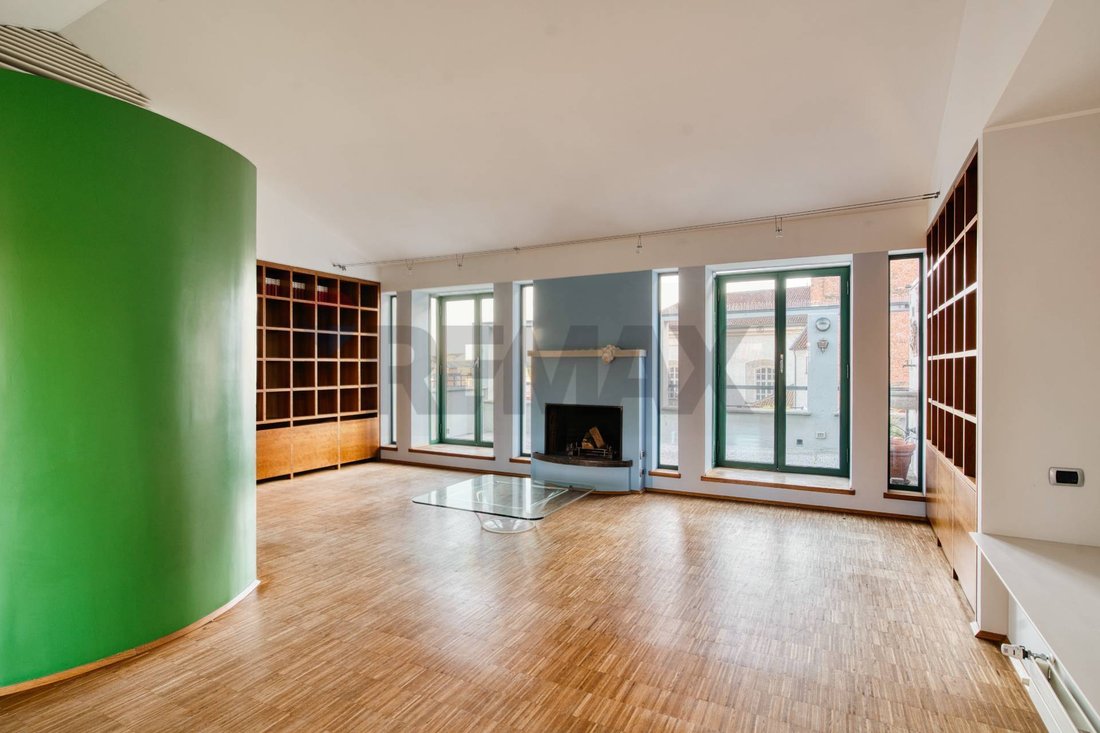 Apartment in Centro, Novara, Piedmont 1 - 18809268