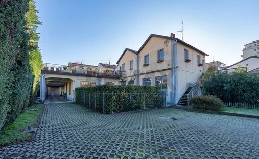Apartment in Tibaldi - Pezzotti, Milan, Italy 1