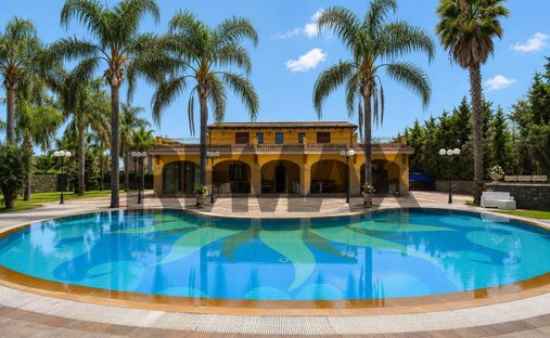 Villa à Pennisi-Santa Maria Ammalati-Piano d'Api, Acireale, Sicile 1