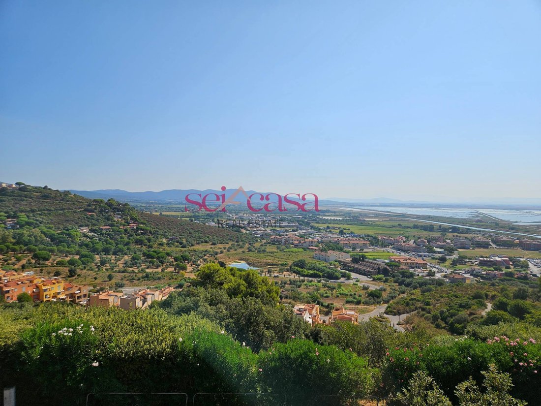 Villa in Castle of Castiglione, Castiglione della Pescaia, Tuscany 2 - 18809286