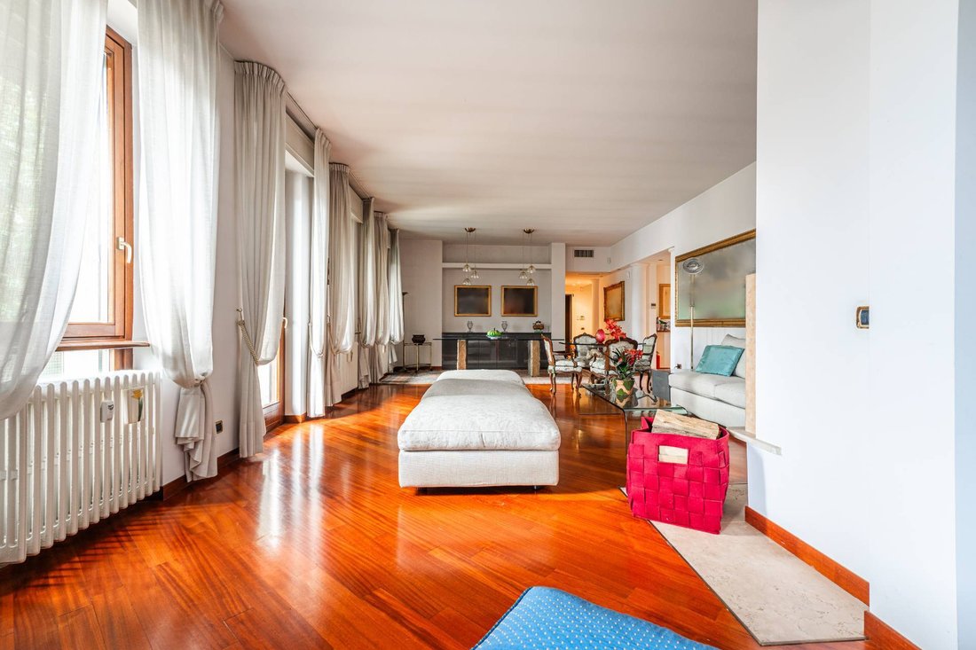 Apartment in Sant'Erasmo-Ospedale Vecchio, Legnano, Lombardy 1 - 18809280