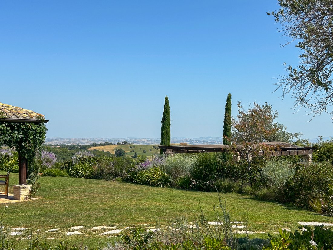 Villa in Treia, Marken, Italien 2 - 18809499