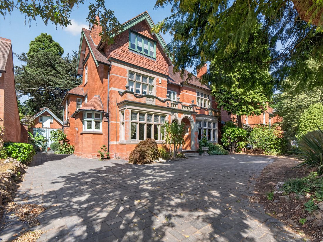 House in Olton, Solihull, England 1 - 18809616