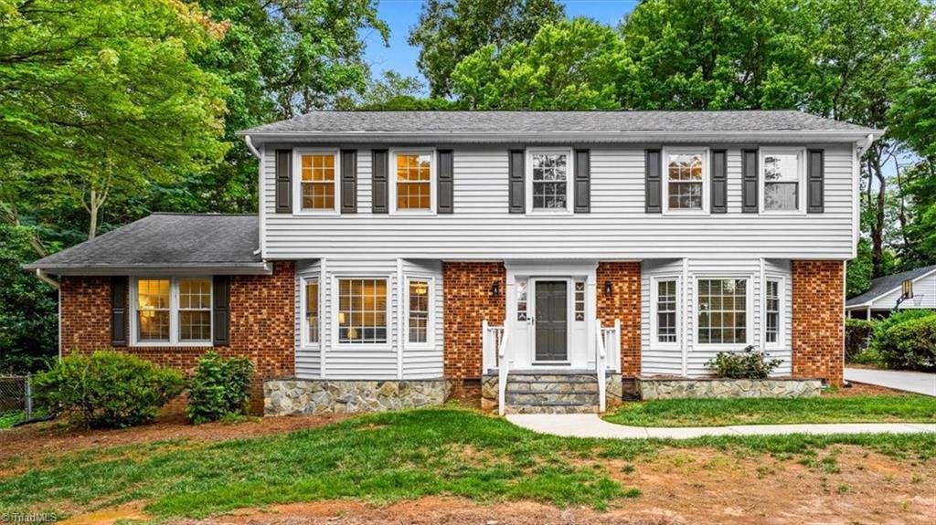 Maison à Greensboro, Caroline du Nord, États-Unis 2 - 18809553