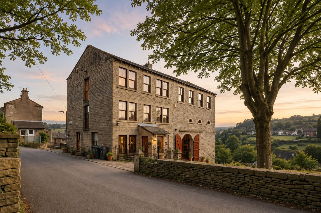 House in Bolster Moor, Kirklees, England 1 - 18809643