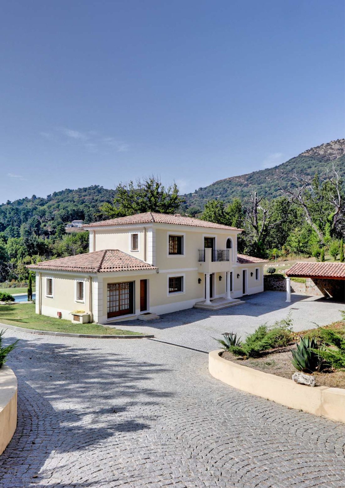 Villa en La Garde, Provenza-Alpes-Costa Azul, Francia 2 - 18809539