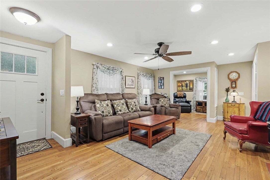 Casa en Cumberland, Rhode Island, Estados Unidos 4 - 18809735