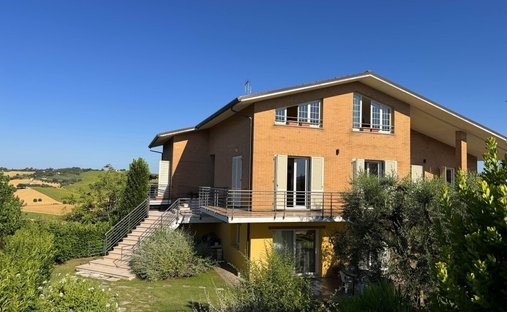 Villa in Borgo Pace - Stadio-Viertel, Senigallia, Italien 1