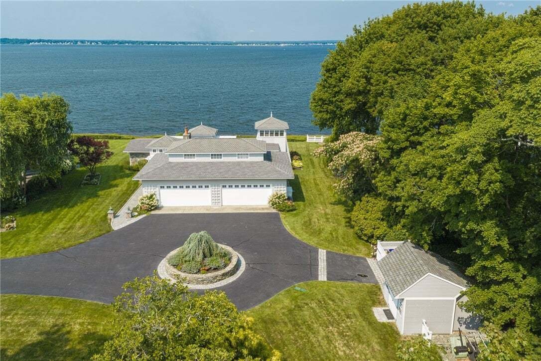 Barrington, Rhode Island, United States 5 - 18809732