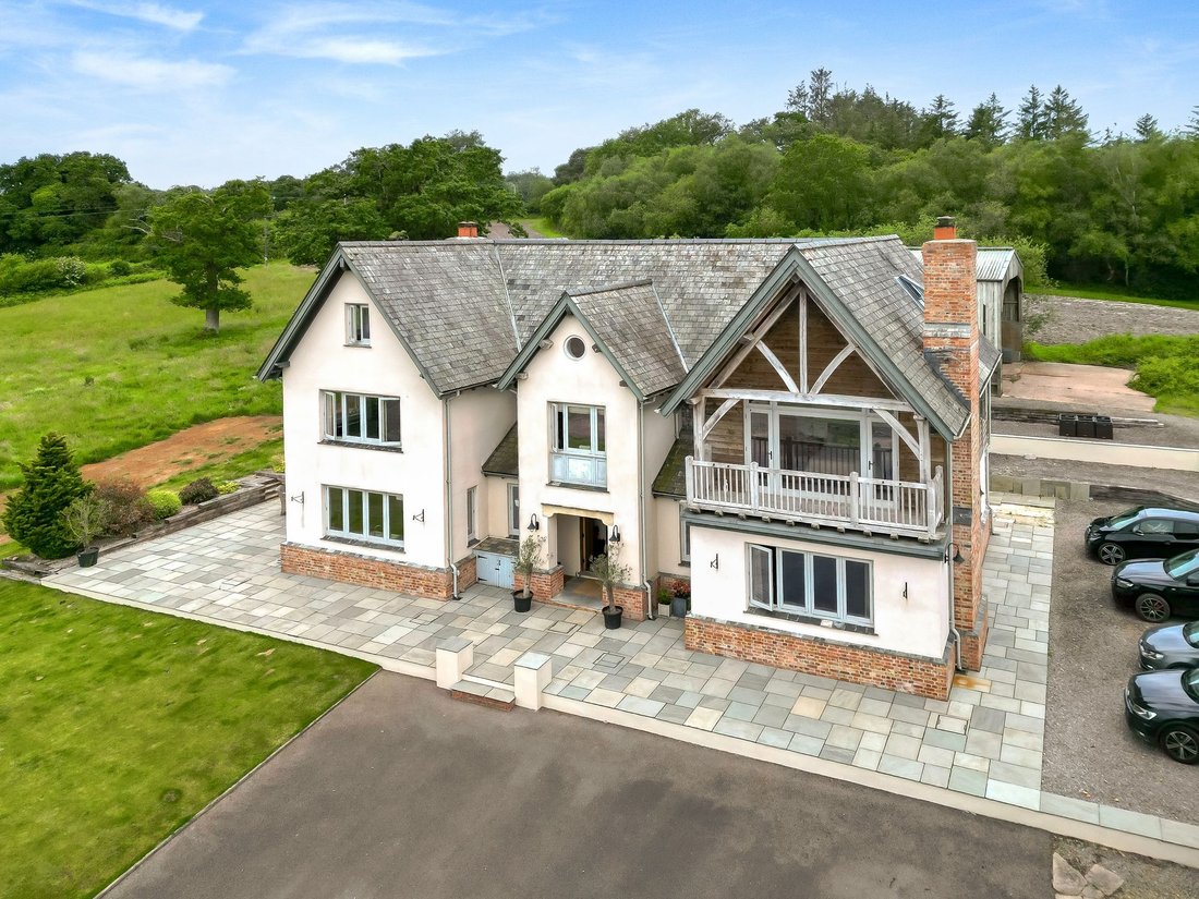 Country House in West Hill, England 1 - 18316131