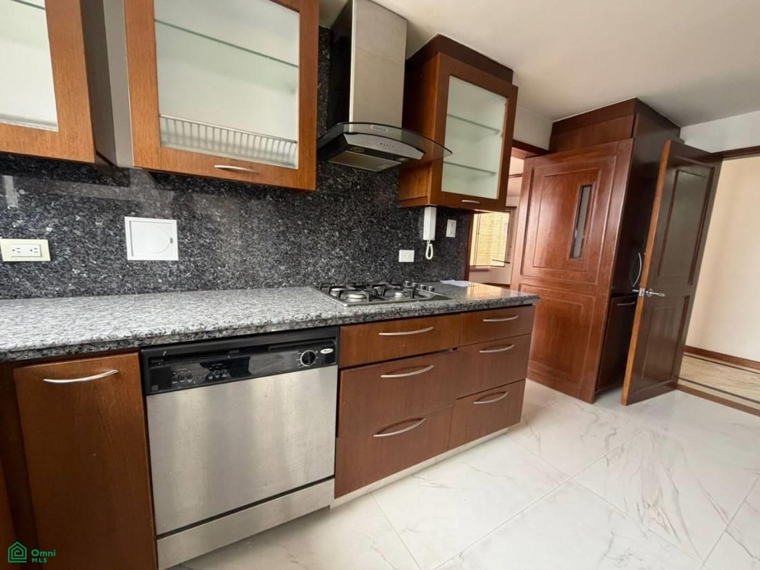 Condo in Bogota, Bogotá, Colombia 2 - 18809489
