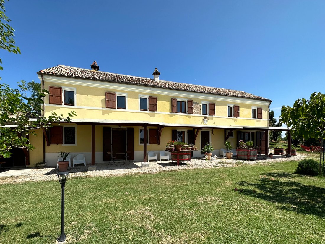 Villa a Borgo Pace - Stadio, Senigallia, Italia 1 - 18809557
