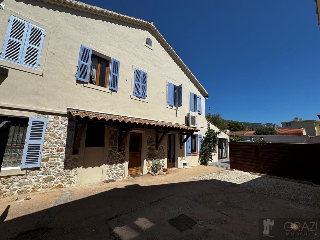 Haus in Le Revest-les-Eaux, Provence-Alpes-Côte d'Azur, Frankreich 2 - 18810015
