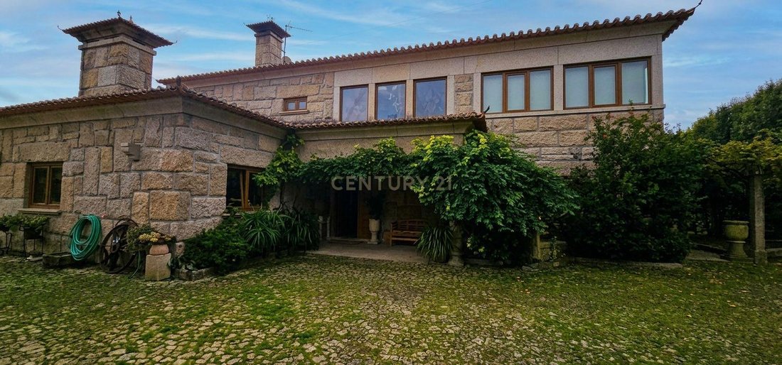 Villa in Alpendorada, Varzea e Torrao, Distrikt Porto, Portugal 2 - 15021381