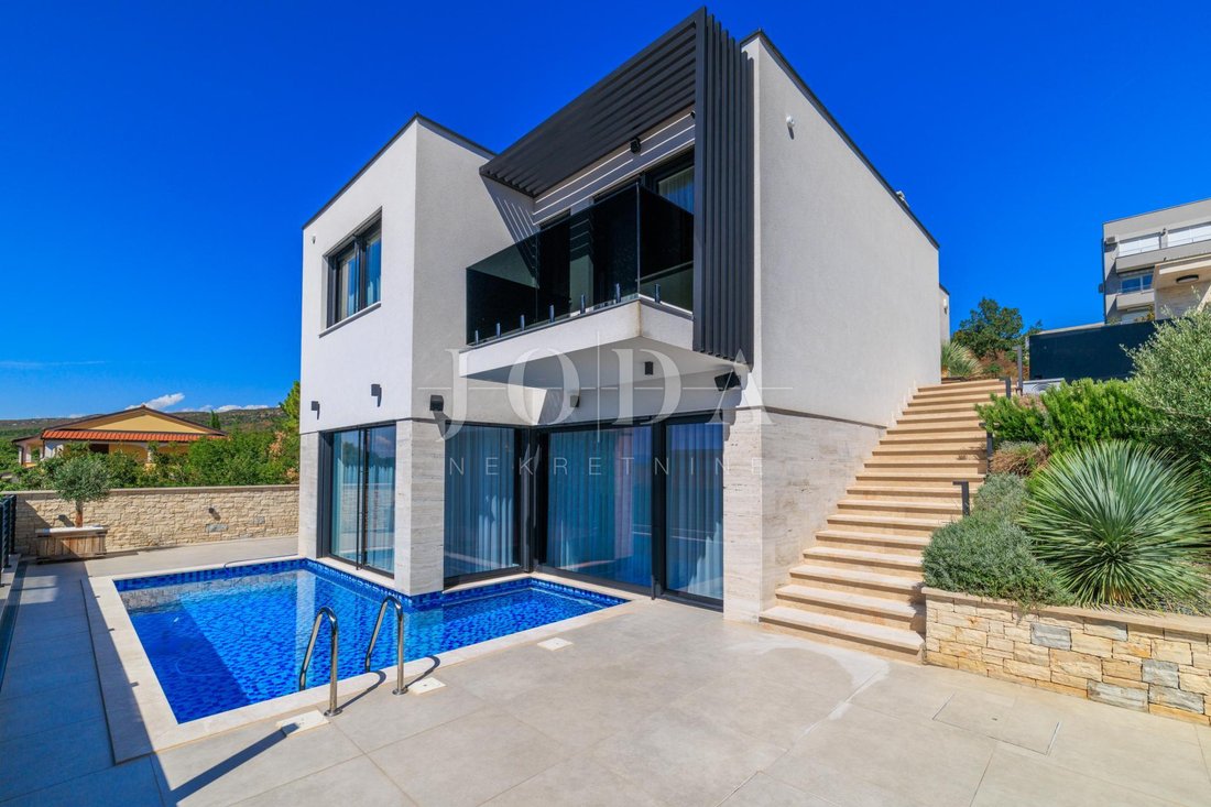 House in Grad Crikvenica, Primorje-Gorski Kotar County, Croatia 1 - 15942889