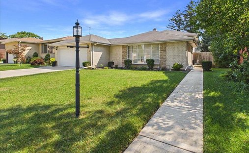 House in Des Plaines, Illinois, United States 1