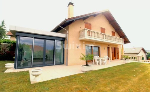 House in Archamps, Auvergne-Rhône-Alpes, France 1