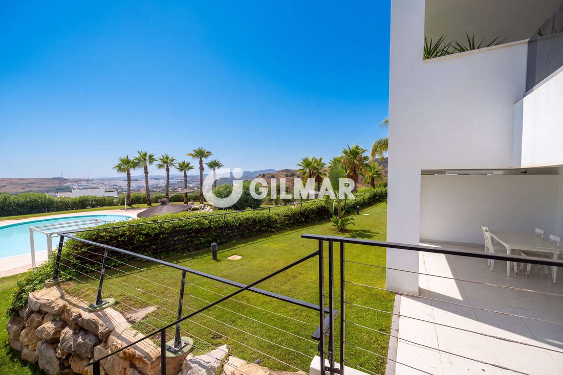 Wohnung in Estepona, Andalusien, Spanien 3 - 18810135