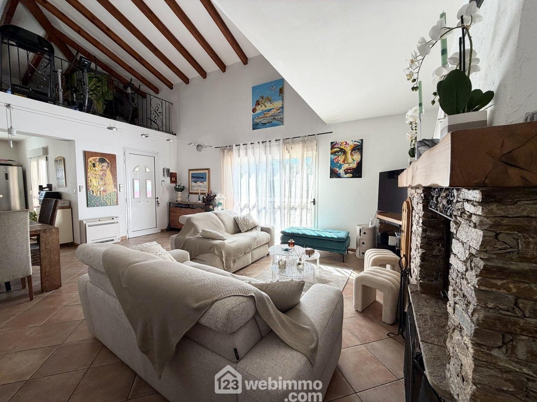Villa in Lucciana, Corsica, France 2 - 18810446