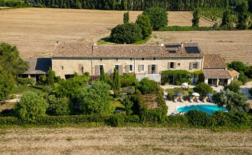 Villa in Roquemaure, Occitania, France 1