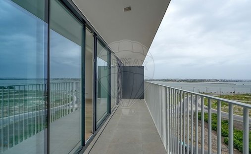 Apartment in Alto do Seixalinho, Santo Andre e Verderena, Setubal, Portugal 1