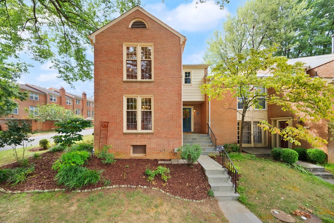 Townhouse en Pimmit Hills, Virginia, Estados Unidos 2 - 18810502