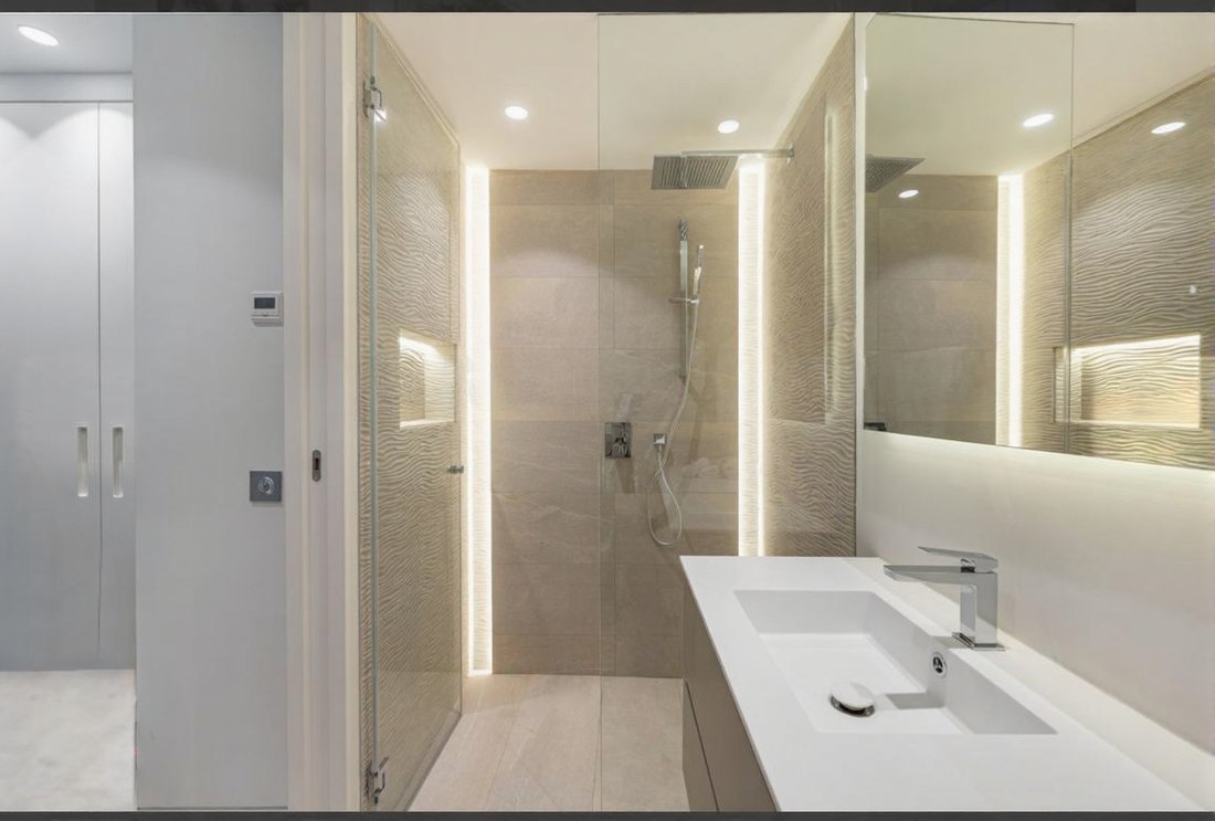 Apartment in Golden Mile, Andalusia, Spain 3 - 18810666