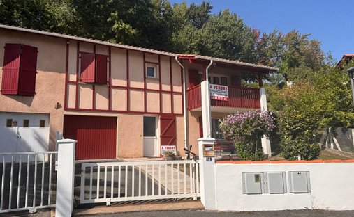 House in Saint Martin-Cité des Fleurs, Biarritz, France 1