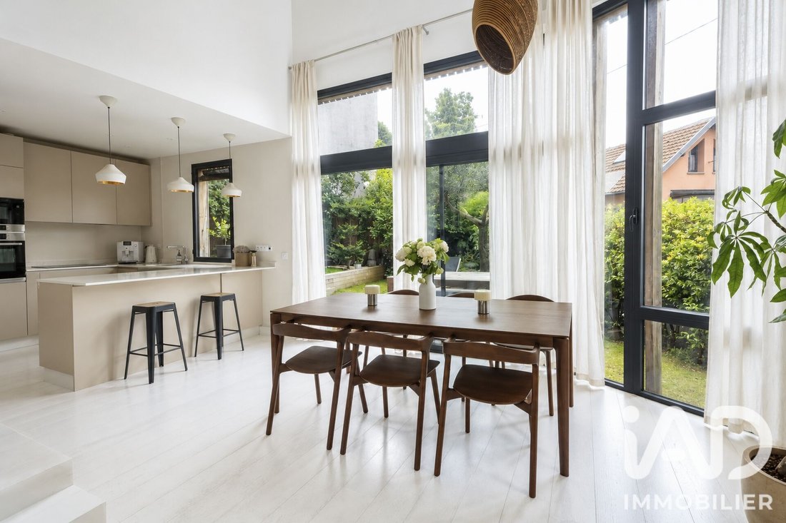 House in Bagnolet, Ile-de-France, France 3 - 18812434